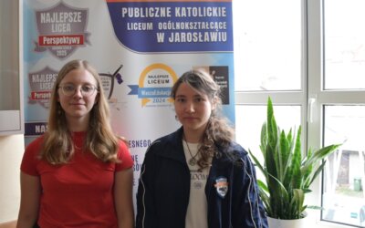 Uczennice „Katolika” laureatkami centralnego etapu VII Ogólnopolskiego Konkursu „Kresy – polskie ziemie wschodnie w XX wieku”